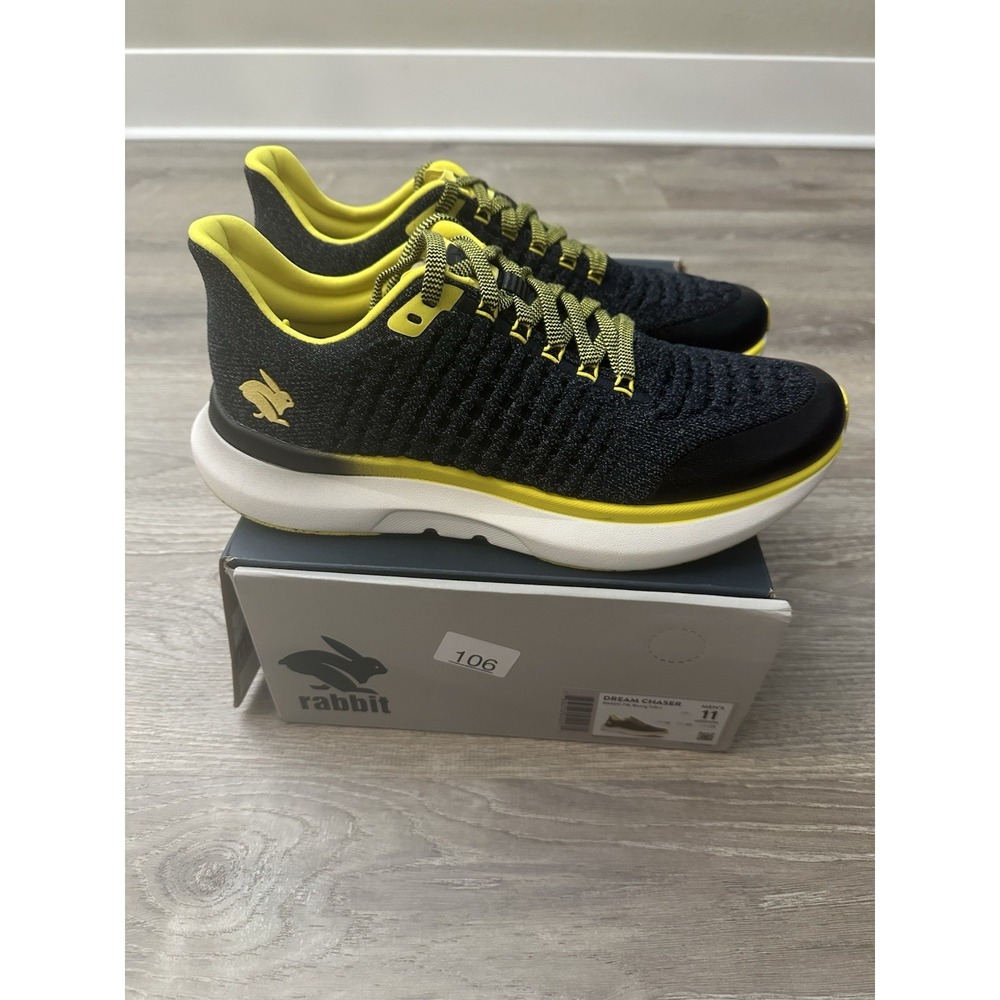 Rabbit Running Dream Chaser Sz 11 NIB